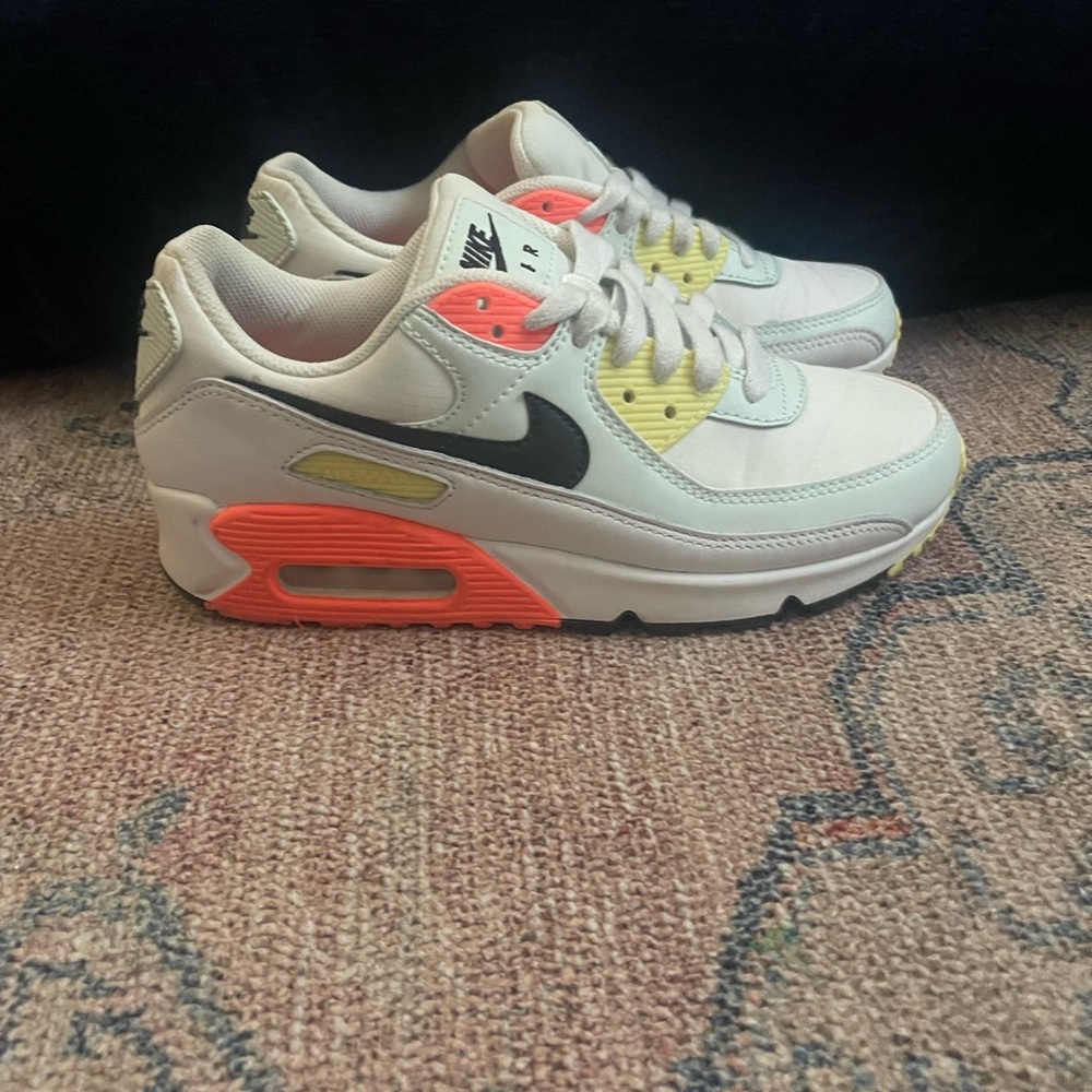Womens Nike air max 90